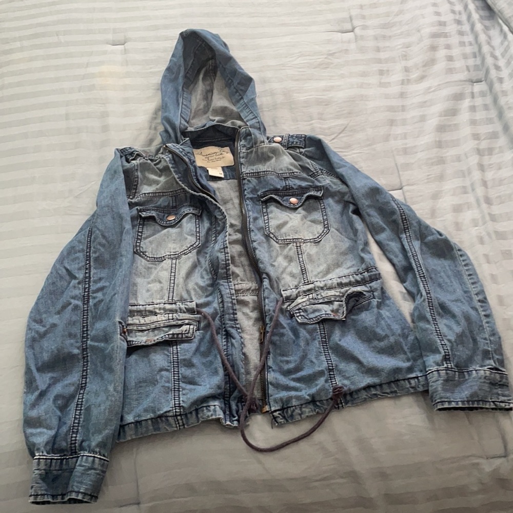 Jean jacket - Picture 3 of 3